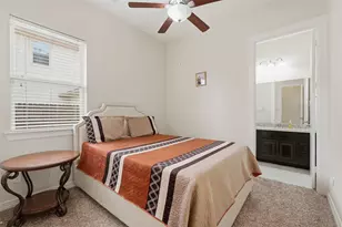 6011 Abercombie Ln, Sugar Land, TX 77479 - Photo 22