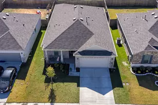 336 Paso Fino Dr, Alvin, TX 77511 - Photo 4