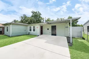 5202 Pensdale St, Houston, TX 77033 - Photo 4