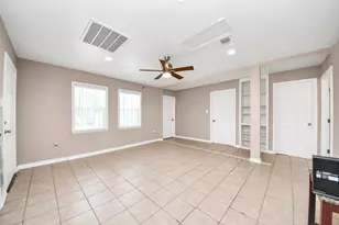 5202 Pensdale St, Houston, TX 77033 - Photo 8