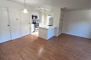 2120 El Paseo St, Houston, TX 77054 - Photo 2