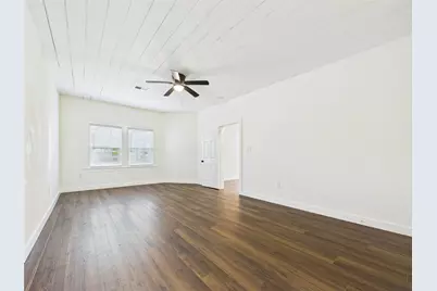 24 11th Avenue N, Texas City, TX 77590 - Photo 6