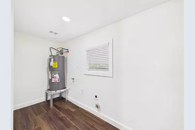 24 11th Avenue N, Texas City, TX 77590 - Photo 28