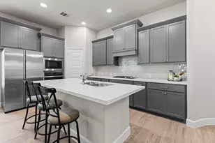 321 Rise Ln, Montgomery, TX 77316 - Photo 2