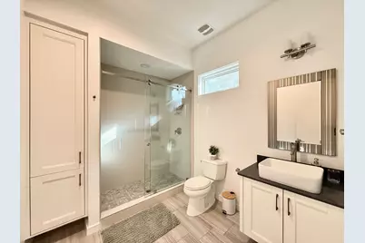 707 W Clay St, Houston, TX 77019 - Photo 4