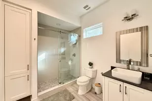 707 W Clay St, Houston, TX 77019 - Photo 4