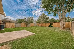 9234 Windswept Grove Dr, Houston, TX 77083 - Photo 4