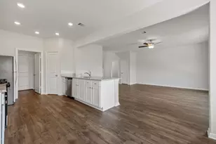 10377 Red Cardinal Dr, Cleveland, TX 77328 - Photo 6