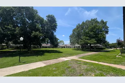 7178 Crownwest Street #7178, Houston, TX 77072 - Photo 16