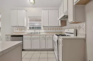 8503 Raybluff Ln, Houston, TX 77040 - Photo 16