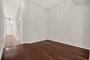 8503 Raybluff Ln, Houston, TX 77040 - Photo 10