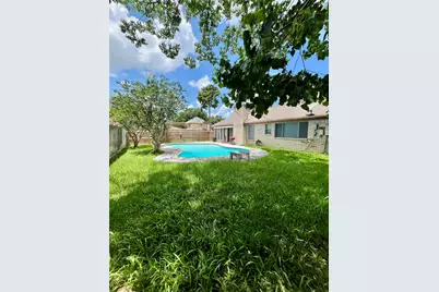 10219 Crescent Moon Drive, Houston, TX 77064 - Photo 14