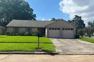 10219 Crescent Moon Dr, Houston, TX 77064 - Photo 2