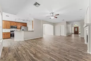 34 Bryce Branch Cir, The Woodlands, TX 77382 - Photo 12