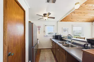 12878 Jean Lafitte Dr, Freeport, TX 77541 - Photo 12