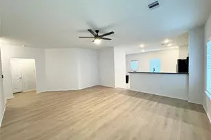 2808 Coral Dr, Texas City, TX 77591 - Photo 6