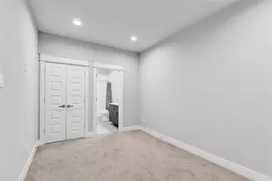 3309 Baron St, Houston, TX 77020 - Photo 8