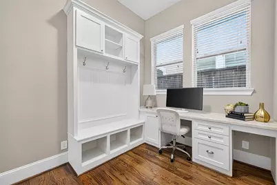 8217 Cabernet Lane, Houston, TX 77055 - Photo 8