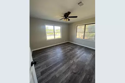 1013 W Spanish Camp Road, Wharton, TX 77488 - Photo 6