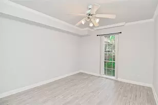 4515 Briar Hollow Pl Dr, Houston, TX 77027 - Photo 10