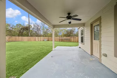 15642 S Fall Fern Cir, Houston, TX 77044 - Photo 32