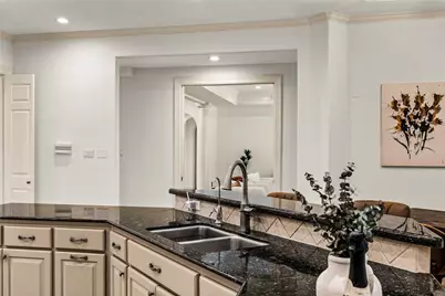 3 N Benton Woods Circle, The Woodlands, TX 77382 - Photo 16
