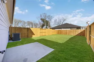 8313 Bassett St, Houston, TX 77051 - Photo 38