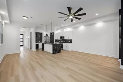 8313 Bassett St #B, Houston, TX 77051 - Photo 10