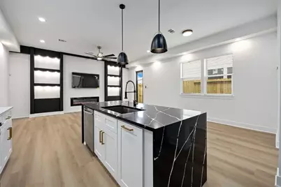8313 Bassett St #B, Houston, TX 77051 - Photo 16