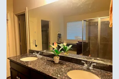 2801 Field Hollow Drive, Pearland, TX 77584 - Photo 2