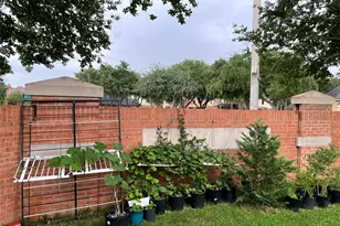 2801 Field Hollow Dr, Pearland, TX 77584 - Photo 38