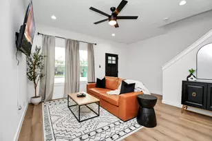 8109 Ethel St, Houston, TX 77028 - Photo 2