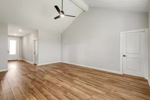 15650 Honey Cv Dr, Conroe, TX 77303 - Photo 4