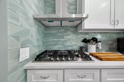 407 1/2 Fairbanks Street, Houston, TX 77009 - Photo 10