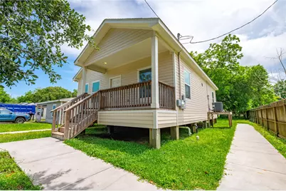 1125 Lake Road, La Marque, TX 77568 - Photo 6