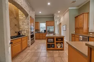 7715 Old Tree Ct, Sugar Land, TX 77479 - Photo 24
