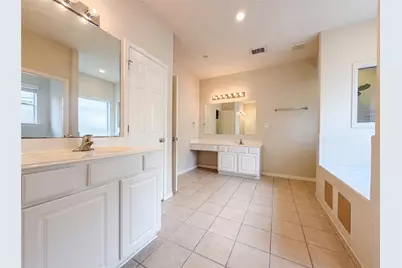 7711 Chadbourne Trace Court, Richmond, TX 77407 - Photo 10