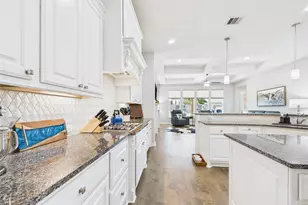 14115 Dunsmore Lndg Dr, Houston, TX 77059 - Photo 10