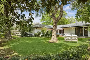 1902 Chimney Rock Rd, Houston, TX 77056 - Photo 20