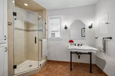 1902 Chimney Rock Road, Houston, TX 77056 - Photo 20