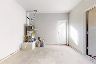 11821 E Gate Dr, Willis, TX 77318 - Photo 30