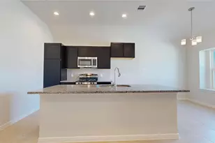 11821 E Gate Dr, Willis, TX 77318 - Photo 8