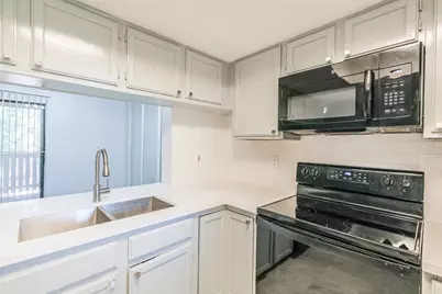 14911 Wunderlich Drive #2302, Houston, TX 77069 - Photo 12