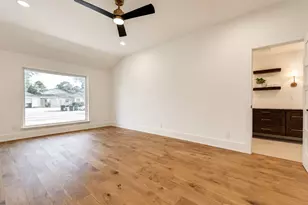 10506 Knoboak Dr, Houston, TX 77043 - Photo 14
