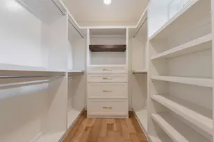 10506 Knoboak Dr, Houston, TX 77043 - Photo 22