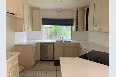 2314 Gray Falls Drive, Houston, TX 77077 - Photo 6