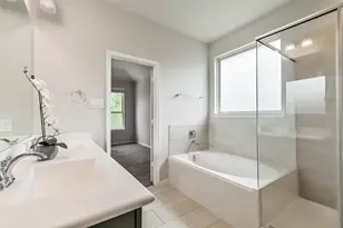 8810 Vasco da Gama Trace, Houston, TX 77044 - Photo 26