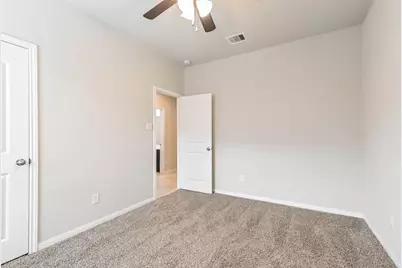 8810 Vasco Da Gama Trace, Houston, TX 77044 - Photo 32