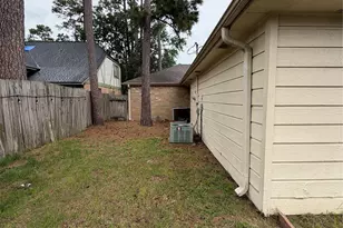 6907 King Arthur Ct, Spring, TX 77379 - Photo 4