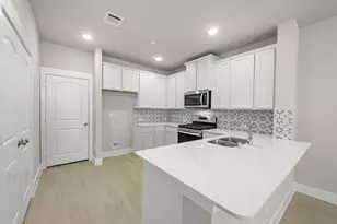 11919 De Carvalho Ln, Tomball, TX 77375 - Photo 4